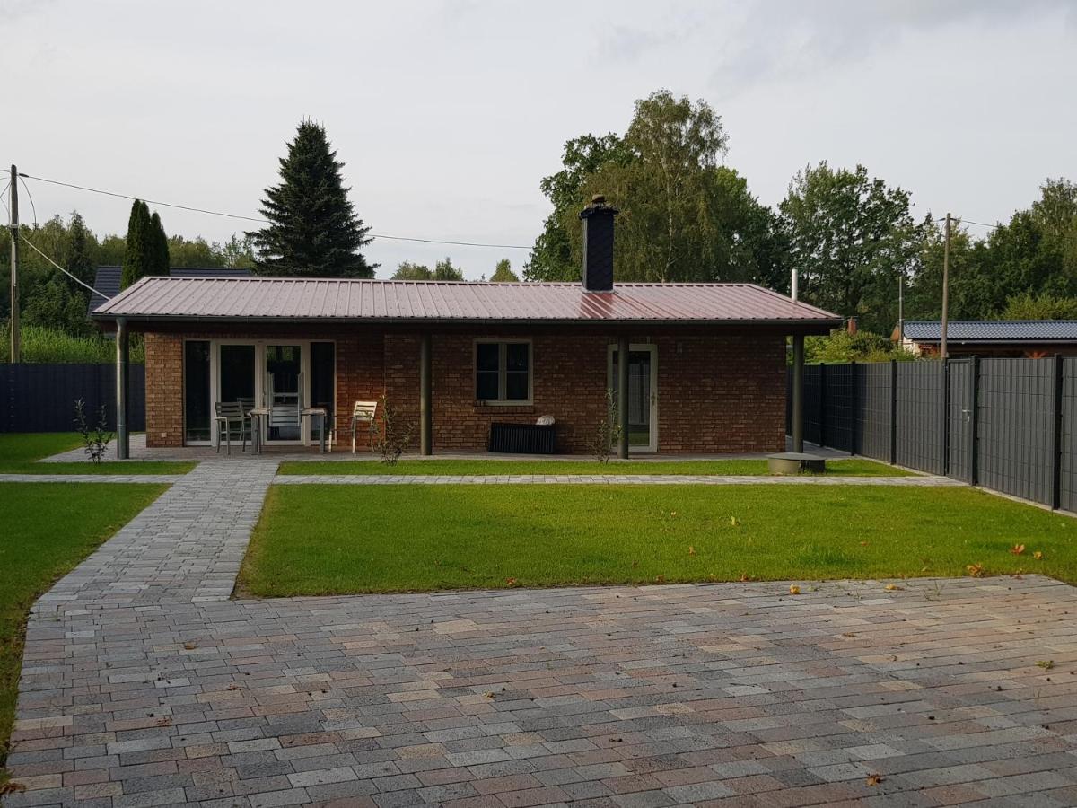 Bungalow Am Neustaedter See Neustadt-Glewe Zewnętrze zdjęcie